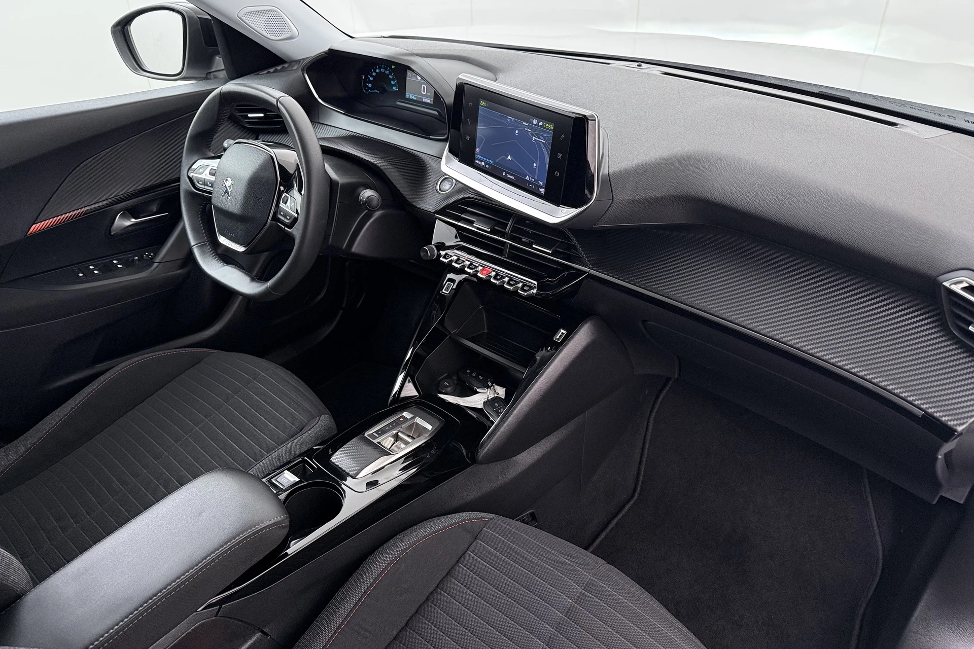 Hoofdafbeelding Peugeot e-2008