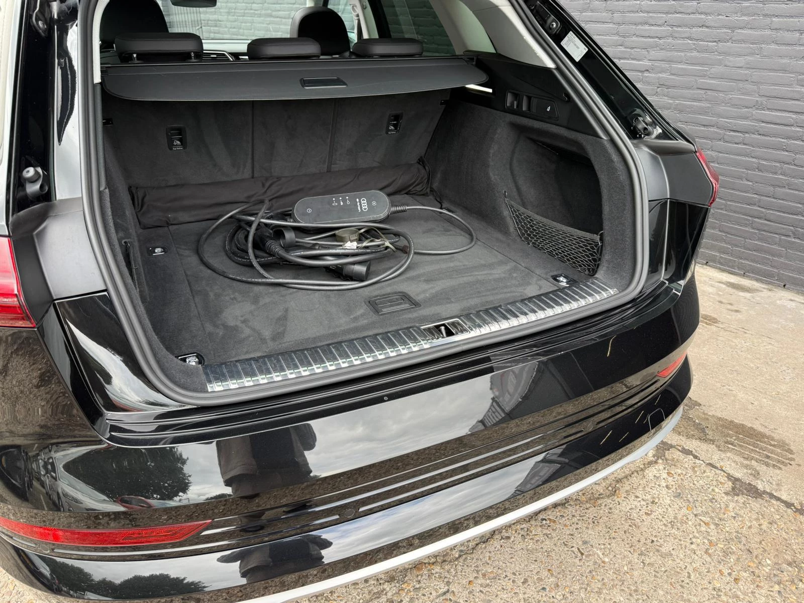 Hoofdafbeelding Audi e-tron