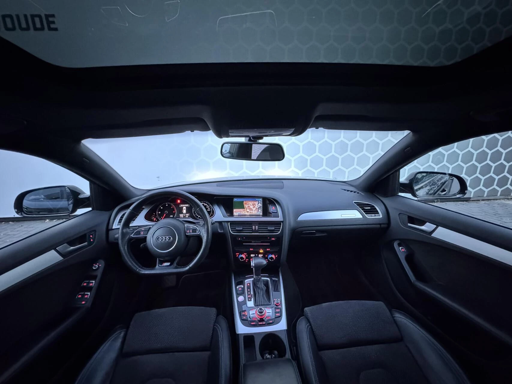 Hoofdafbeelding Audi A4