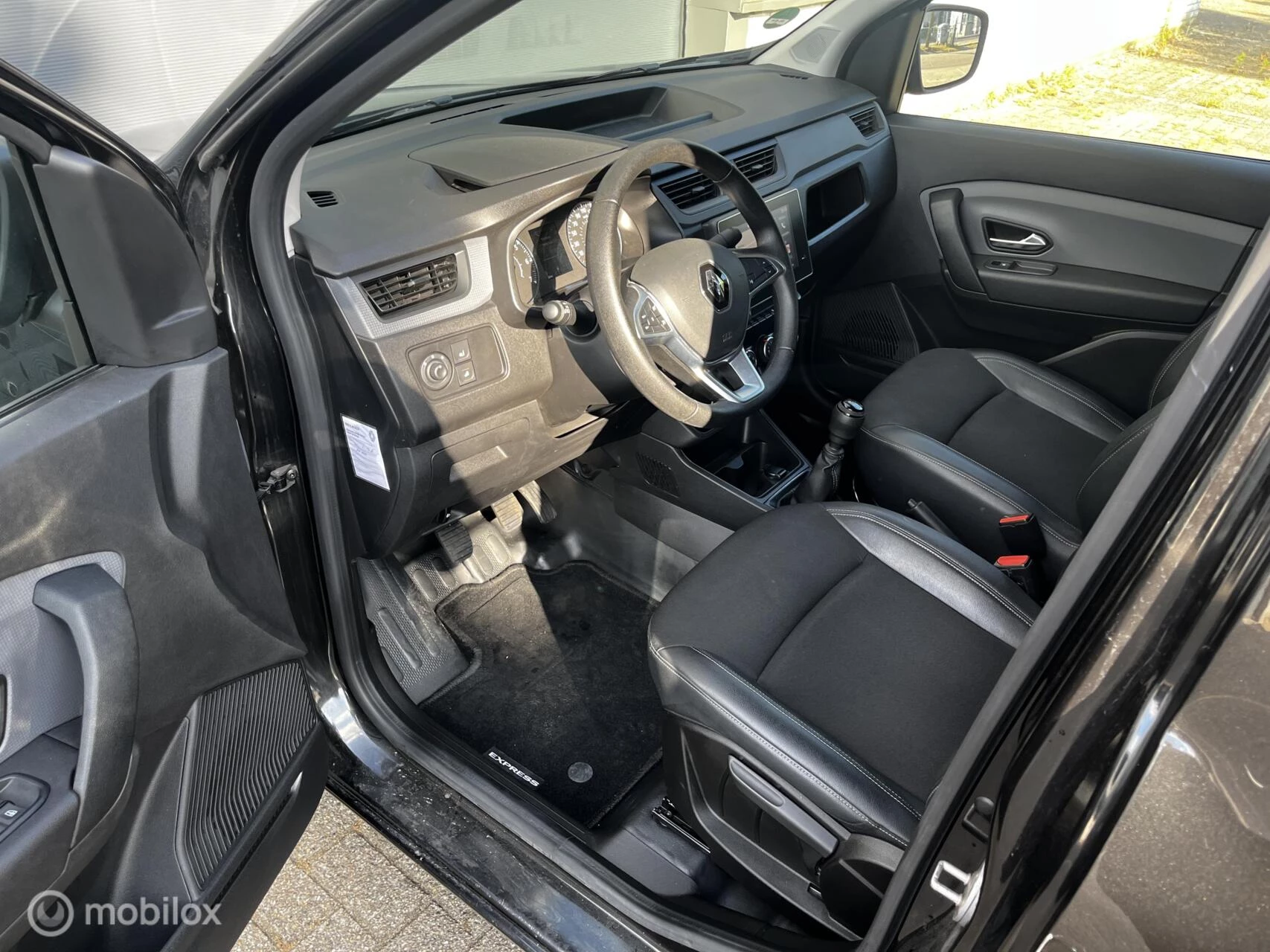 Hoofdafbeelding Renault Express