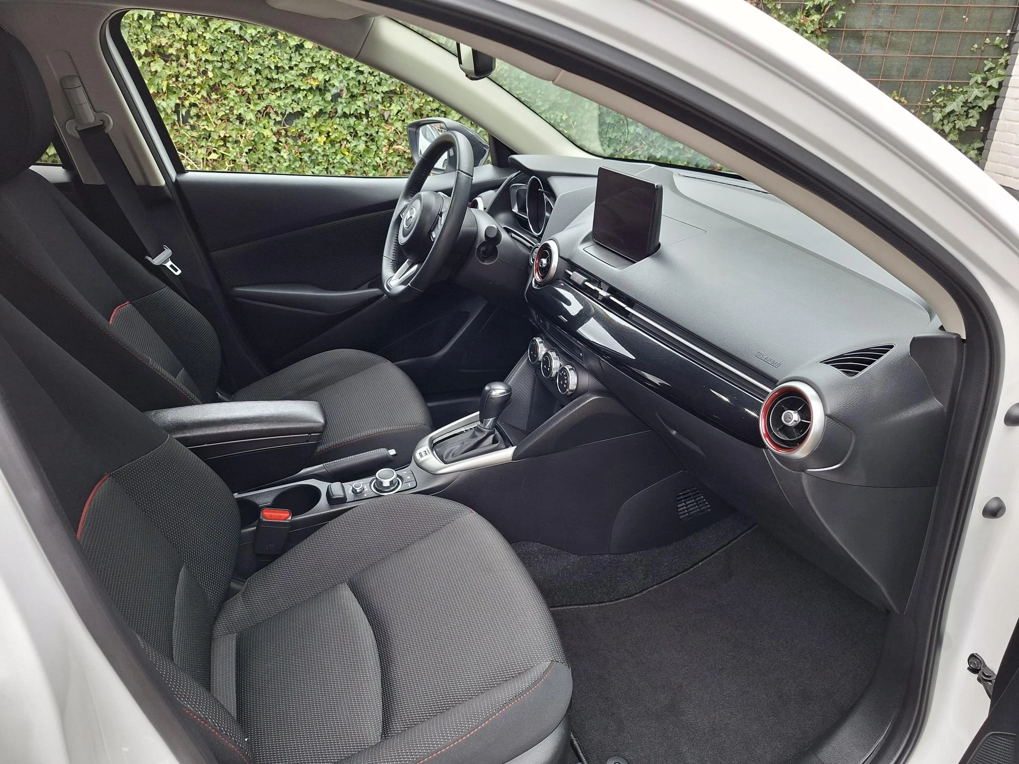 Hoofdafbeelding Mazda 2