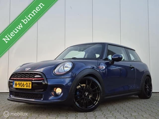 MINI 1.5 COOPER CHILI SERIOUS BUSINESS/JOHN COOPER WORKS PAKKET/NAVI/BLUETOOTH/STOELVERWARMING