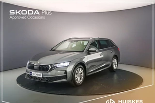 Skoda Octavia Combi Business Edition 1.5 eTSI 115pk DSG Automaat Adaptive cruise control, Achteruitrijcamera, Elektrische achterklep, Navigatie, Parkeersensoren, LED verlichting