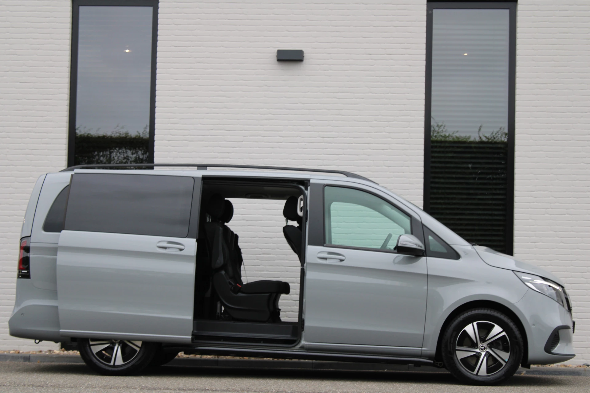 Hoofdafbeelding Mercedes-Benz EQV