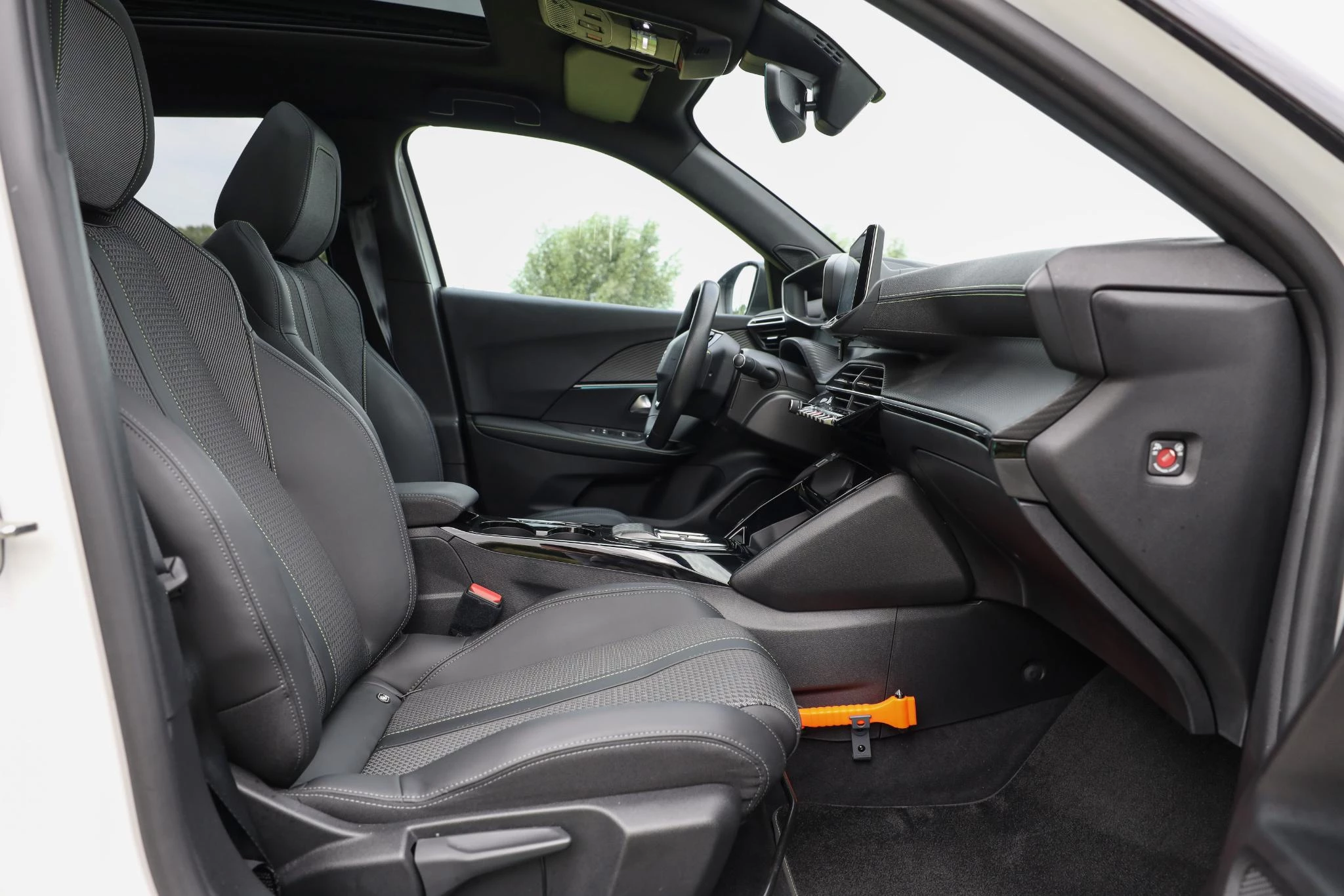 Hoofdafbeelding Peugeot e-2008