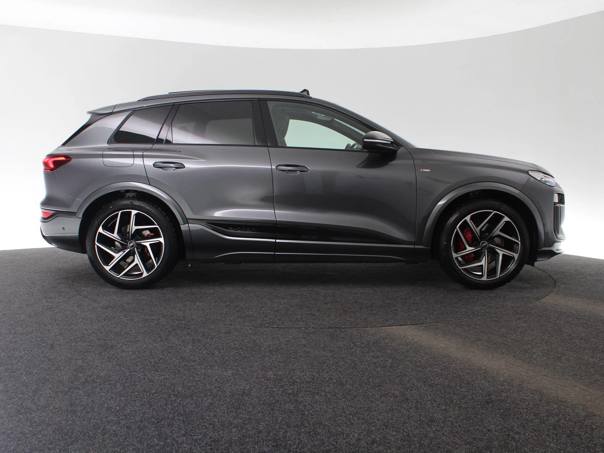 Hoofdafbeelding Audi Q6 e-tron