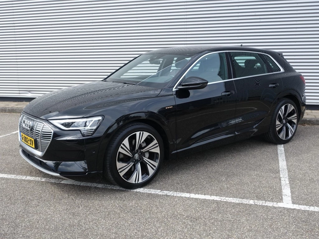Hoofdafbeelding Audi e-tron