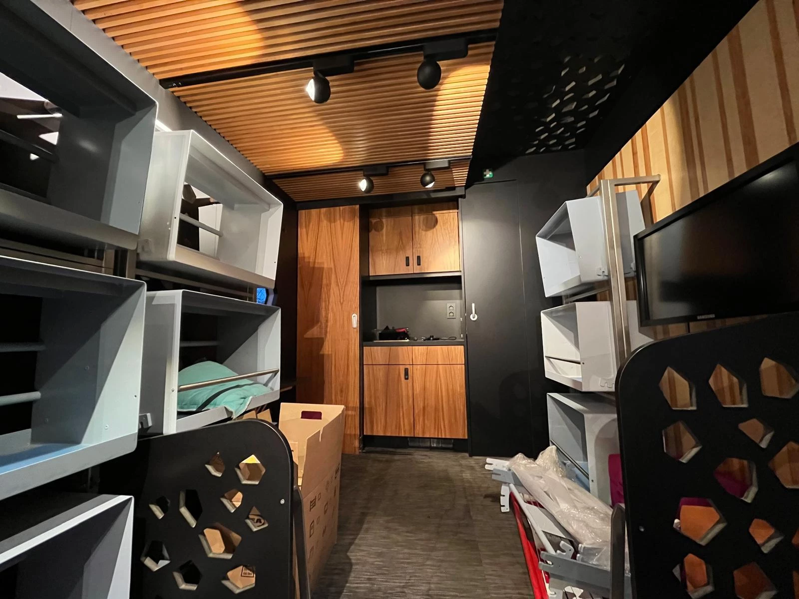 Hoofdafbeelding Nefra OPLZ 220D