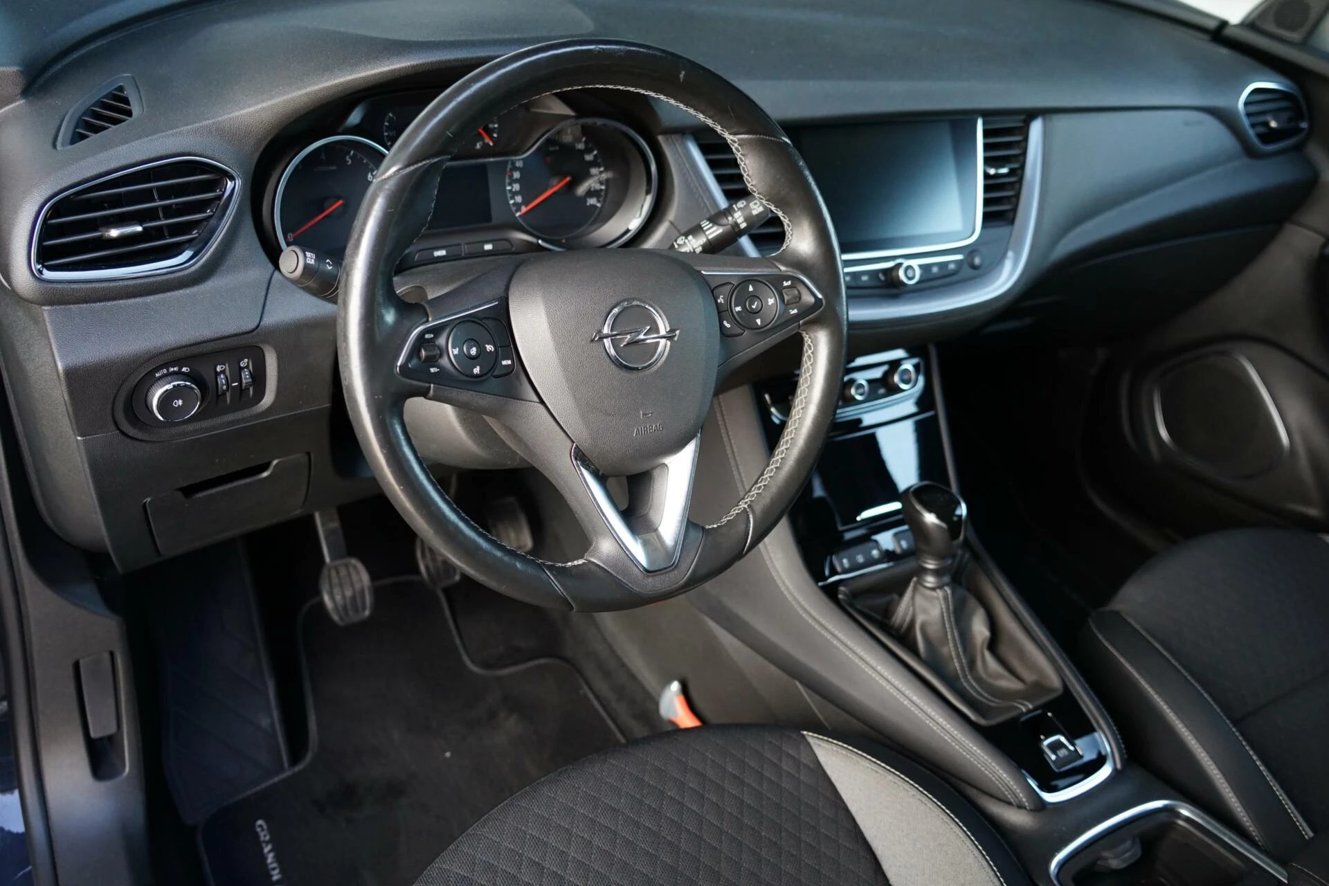 Hoofdafbeelding Opel Grandland X