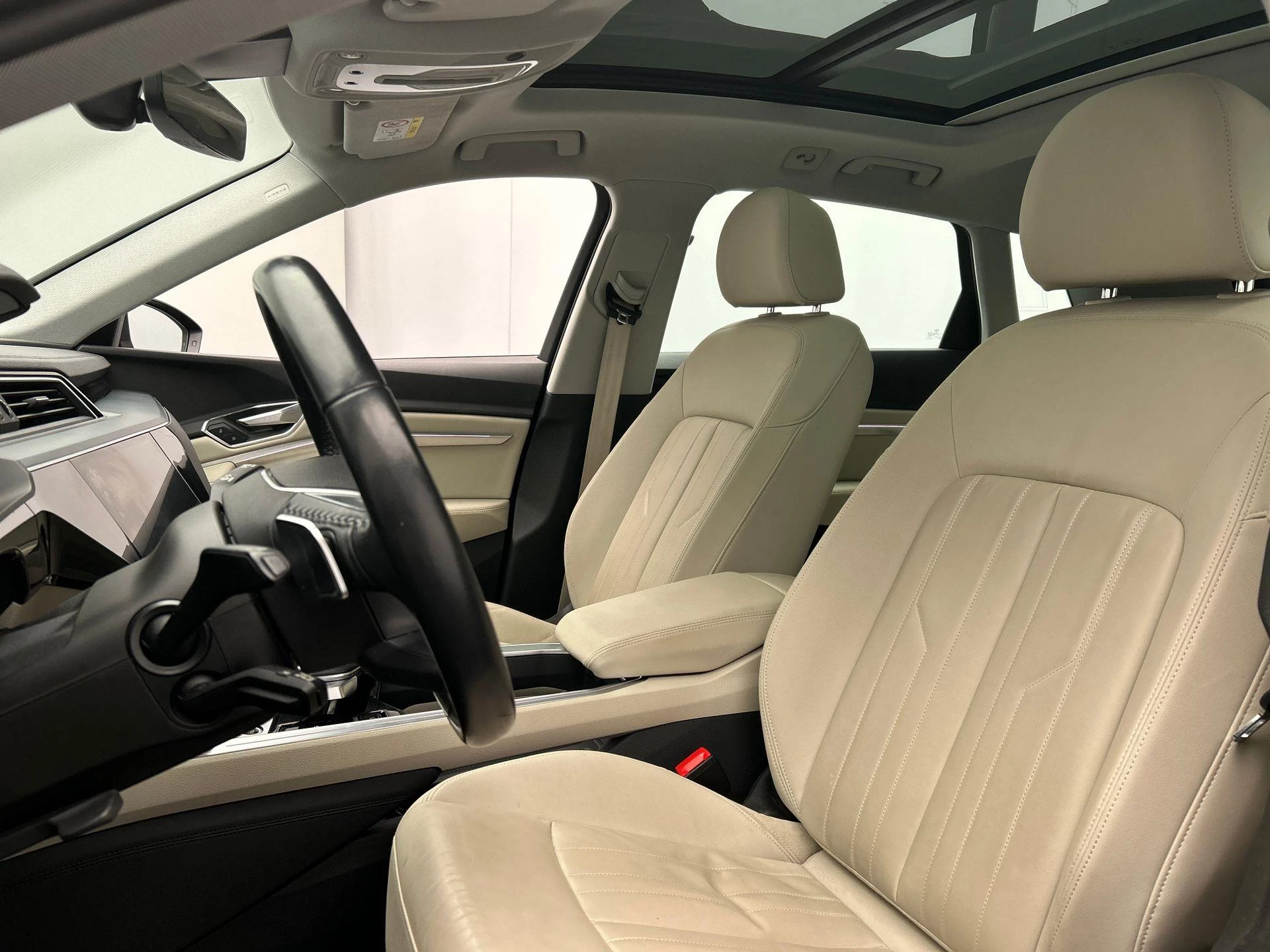 Hoofdafbeelding Audi e-tron