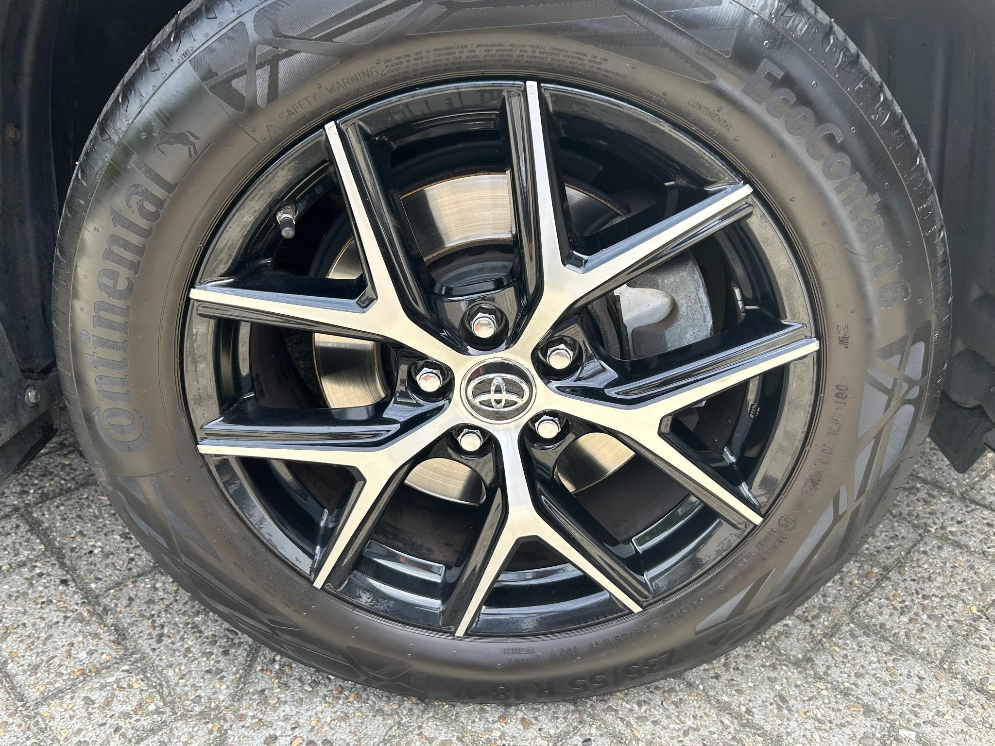 Hoofdafbeelding Toyota RAV4