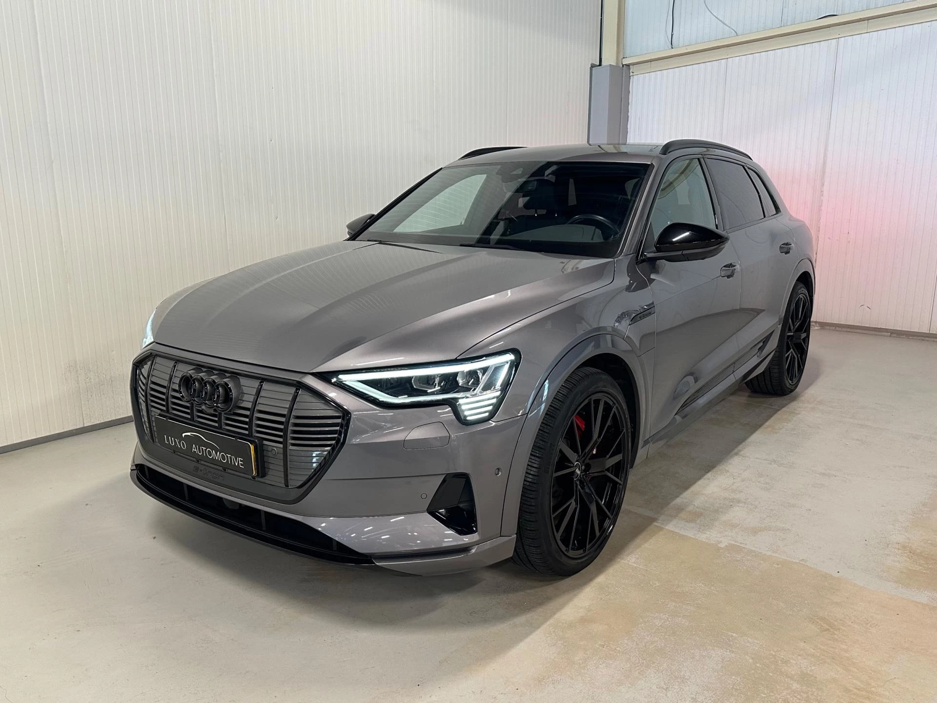 Hoofdafbeelding Audi e-tron