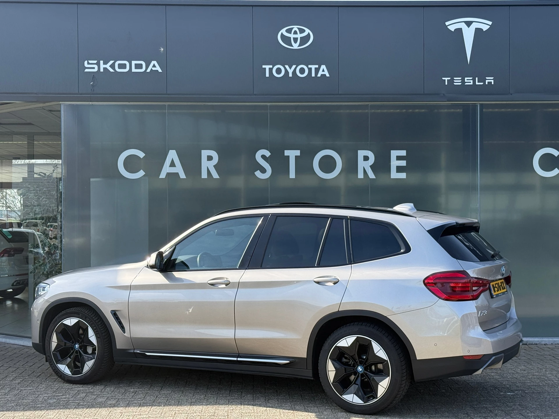 Hoofdafbeelding BMW iX3