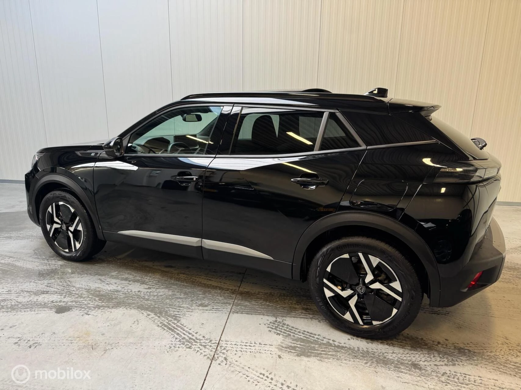 Hoofdafbeelding Peugeot e-2008