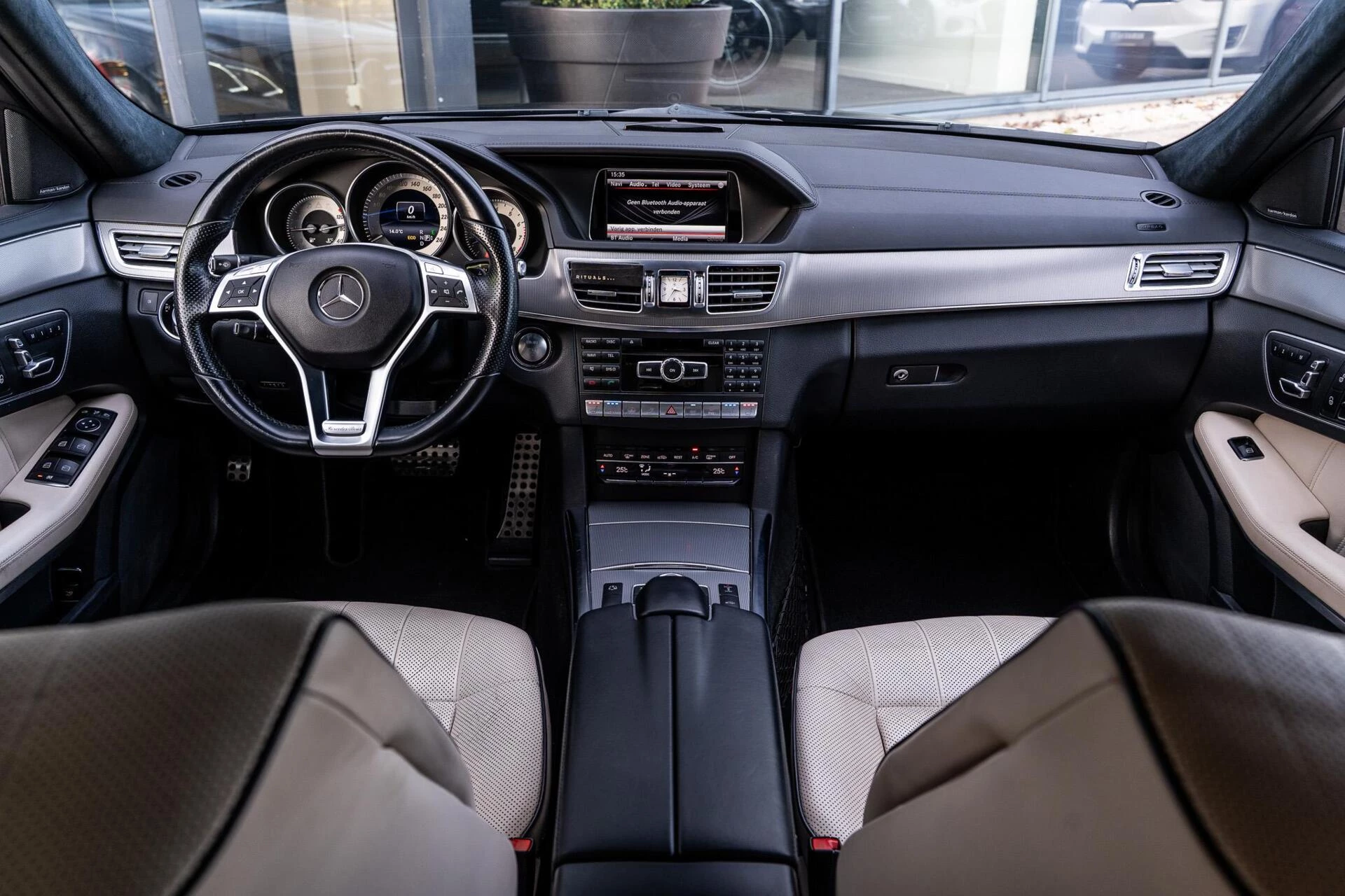 Hoofdafbeelding Mercedes-Benz E-Klasse