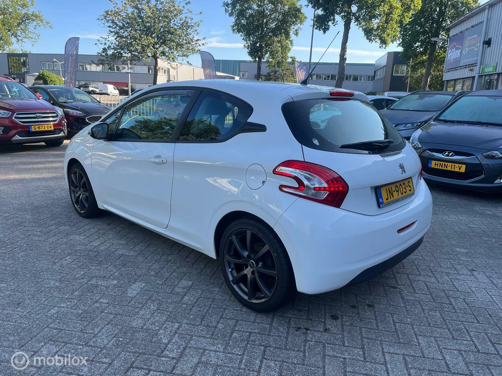 Hoofdafbeelding Peugeot 208