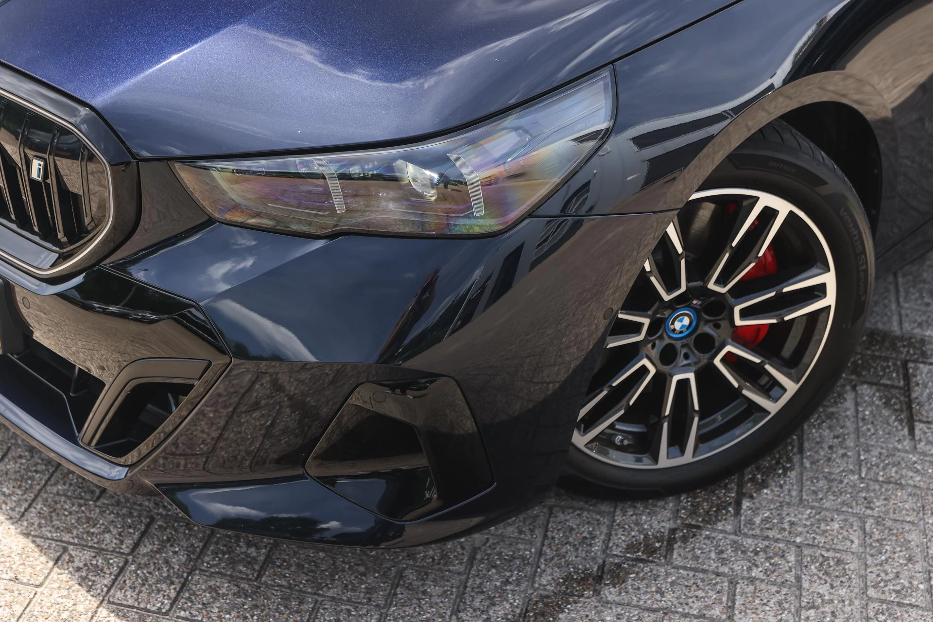 Hoofdafbeelding BMW i5