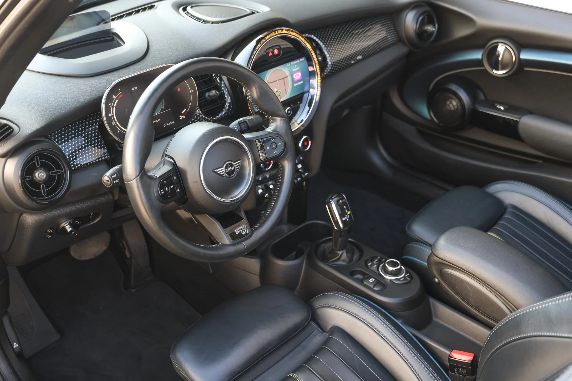 Hoofdafbeelding MINI Cooper Cabrio
