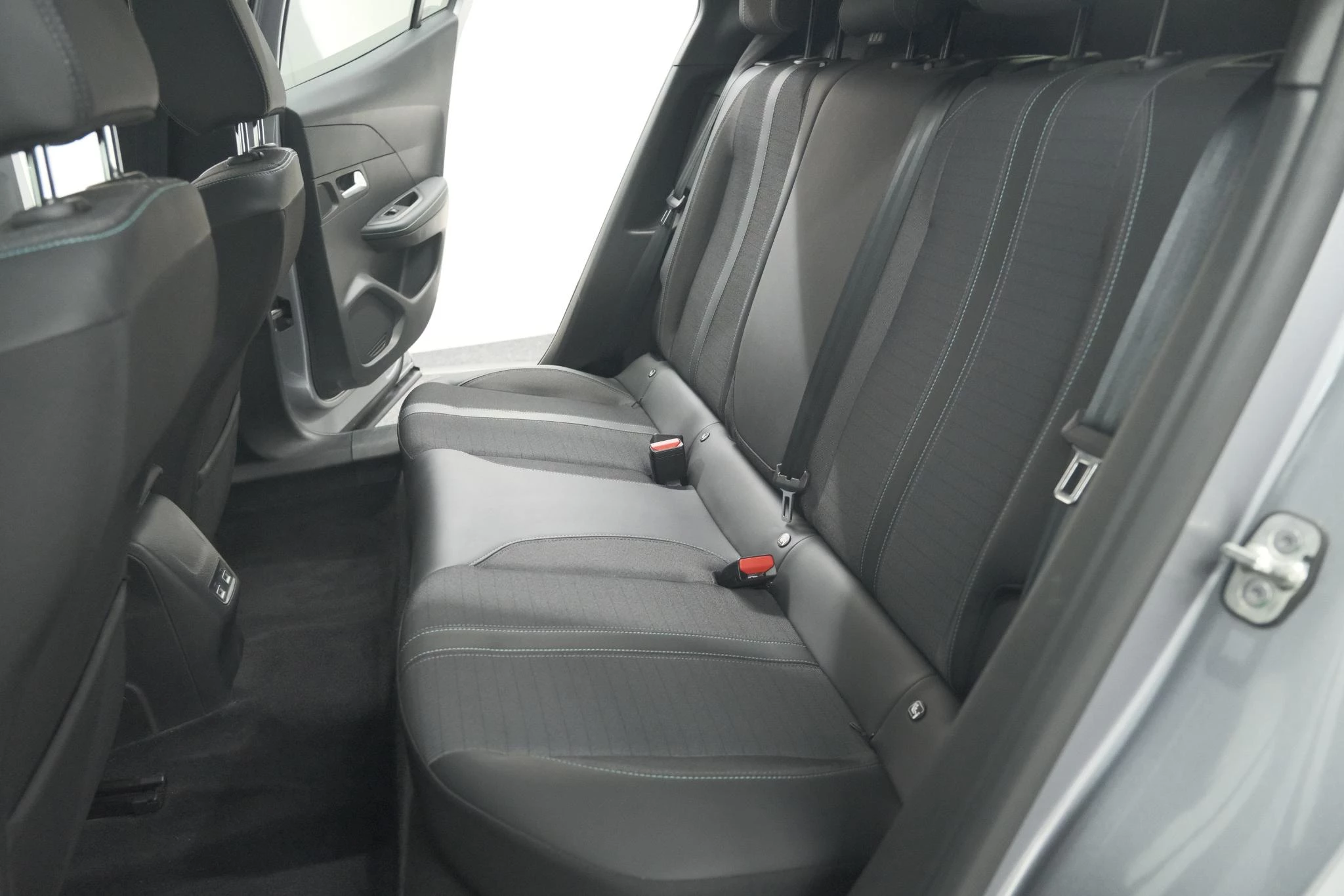Hoofdafbeelding Peugeot e-2008