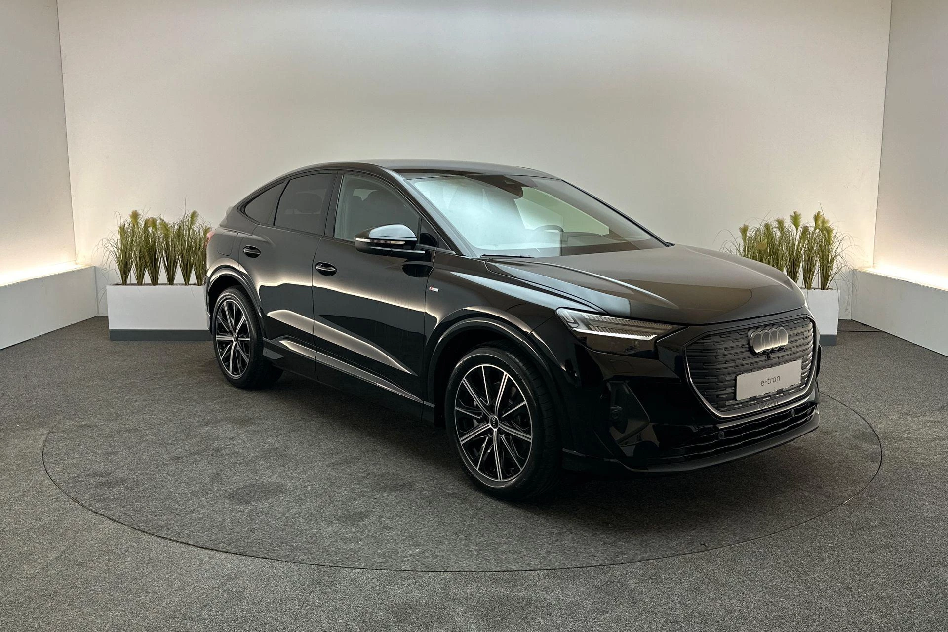 Hoofdafbeelding Audi Q4 e-tron