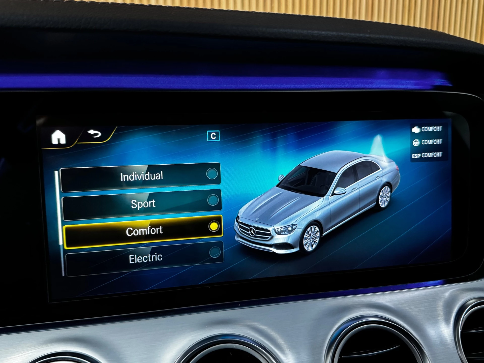 Hoofdafbeelding Mercedes-Benz E-Klasse