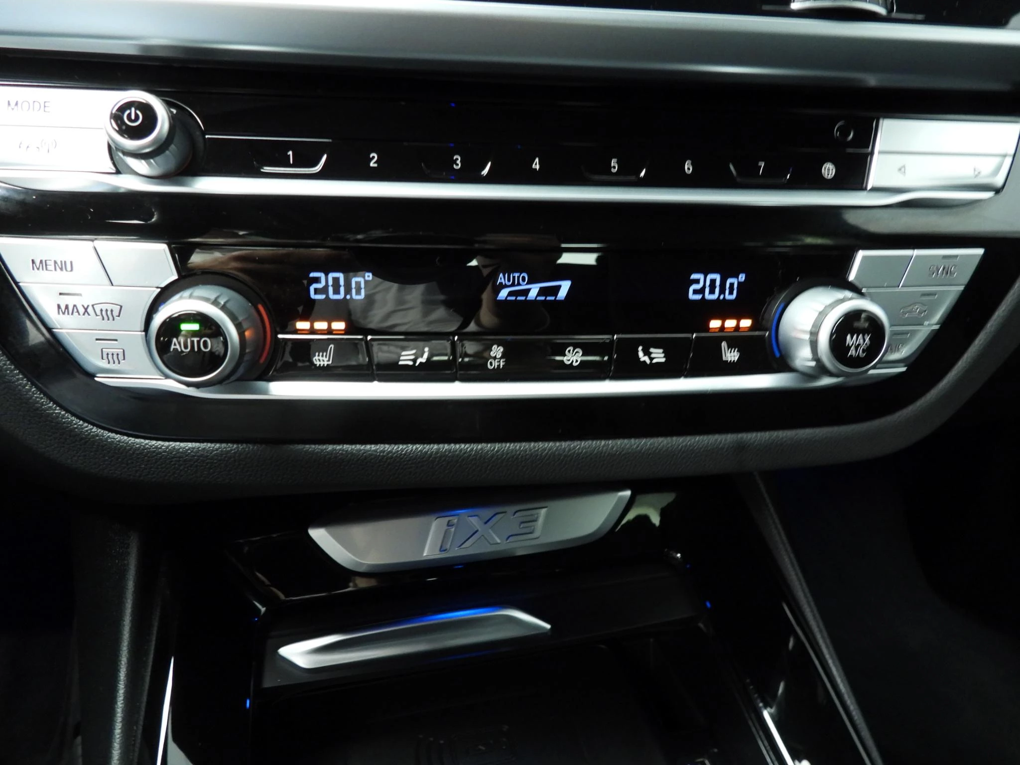 Hoofdafbeelding BMW iX3