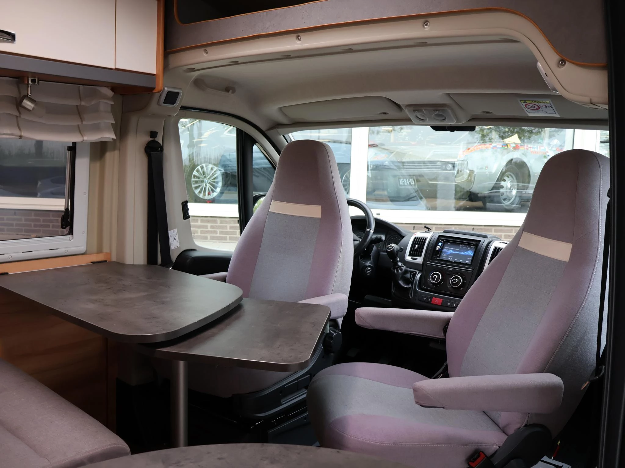 Hoofdafbeelding Pössl Summit 640