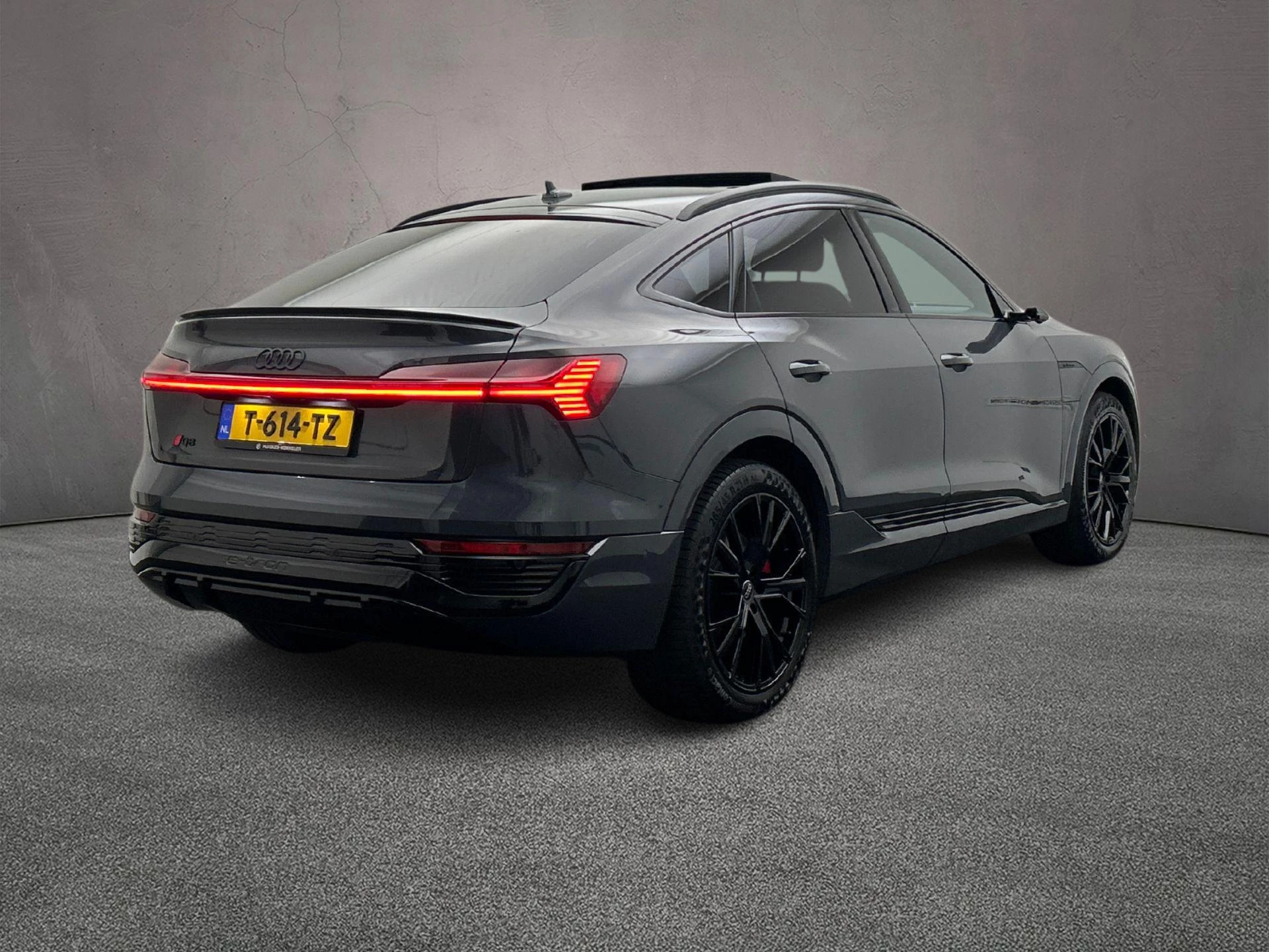 Hoofdafbeelding Audi Q8 Sportback e-tron