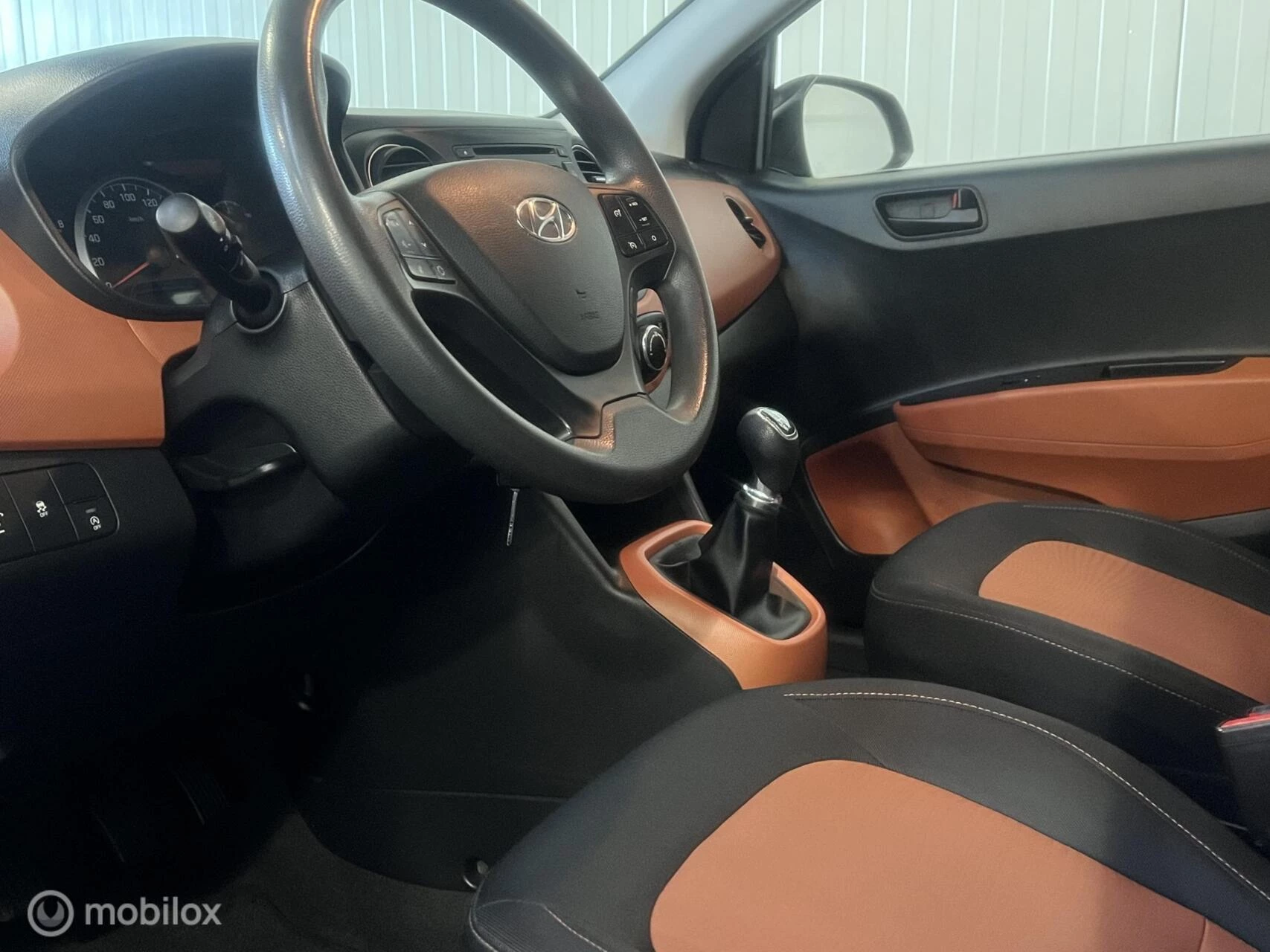 Hoofdafbeelding Hyundai i10