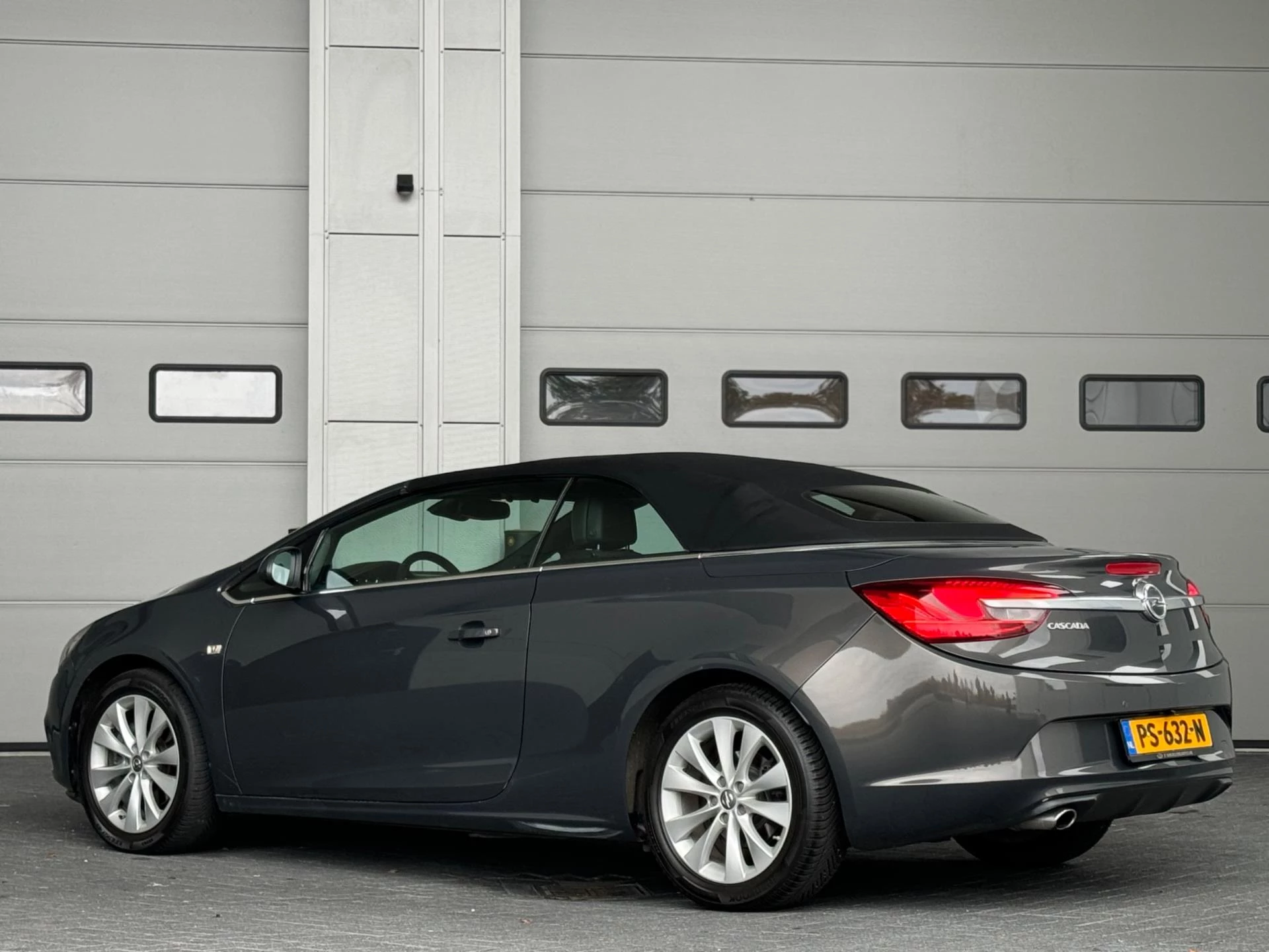 Hoofdafbeelding Opel Cascada