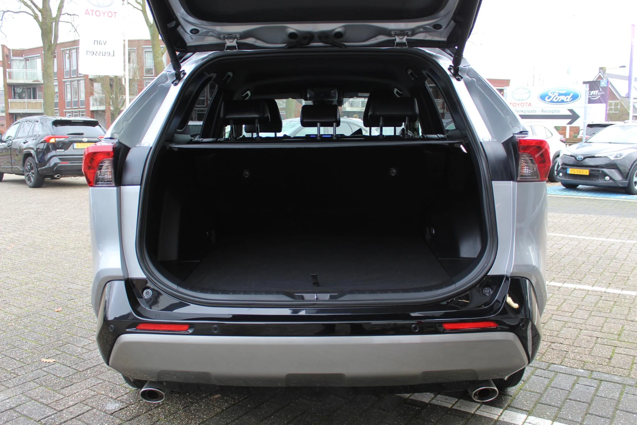 Hoofdafbeelding Toyota RAV4