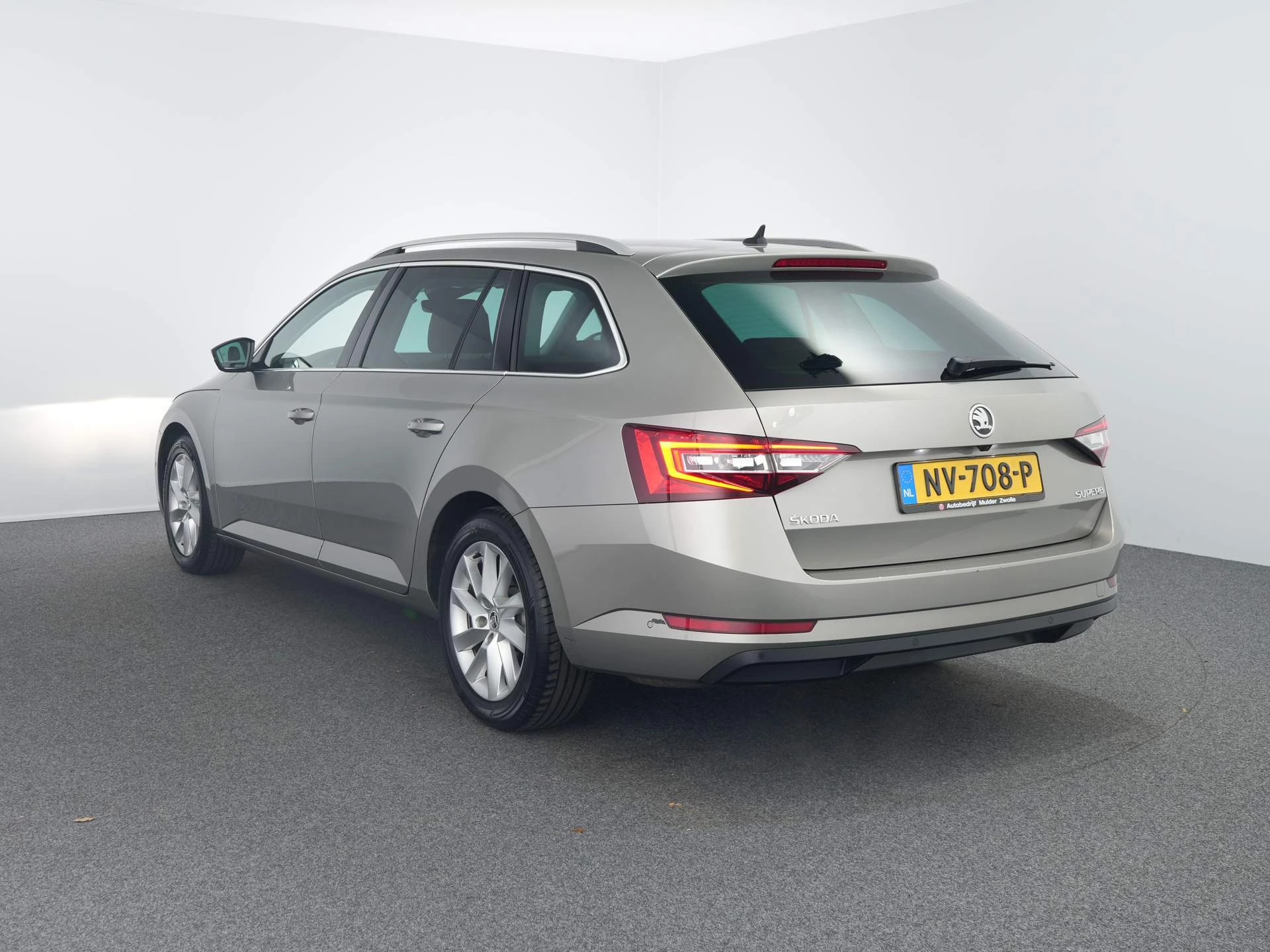 Hoofdafbeelding Škoda Superb