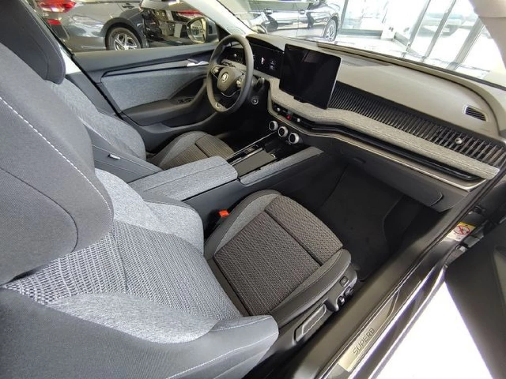 Hoofdafbeelding Škoda Superb