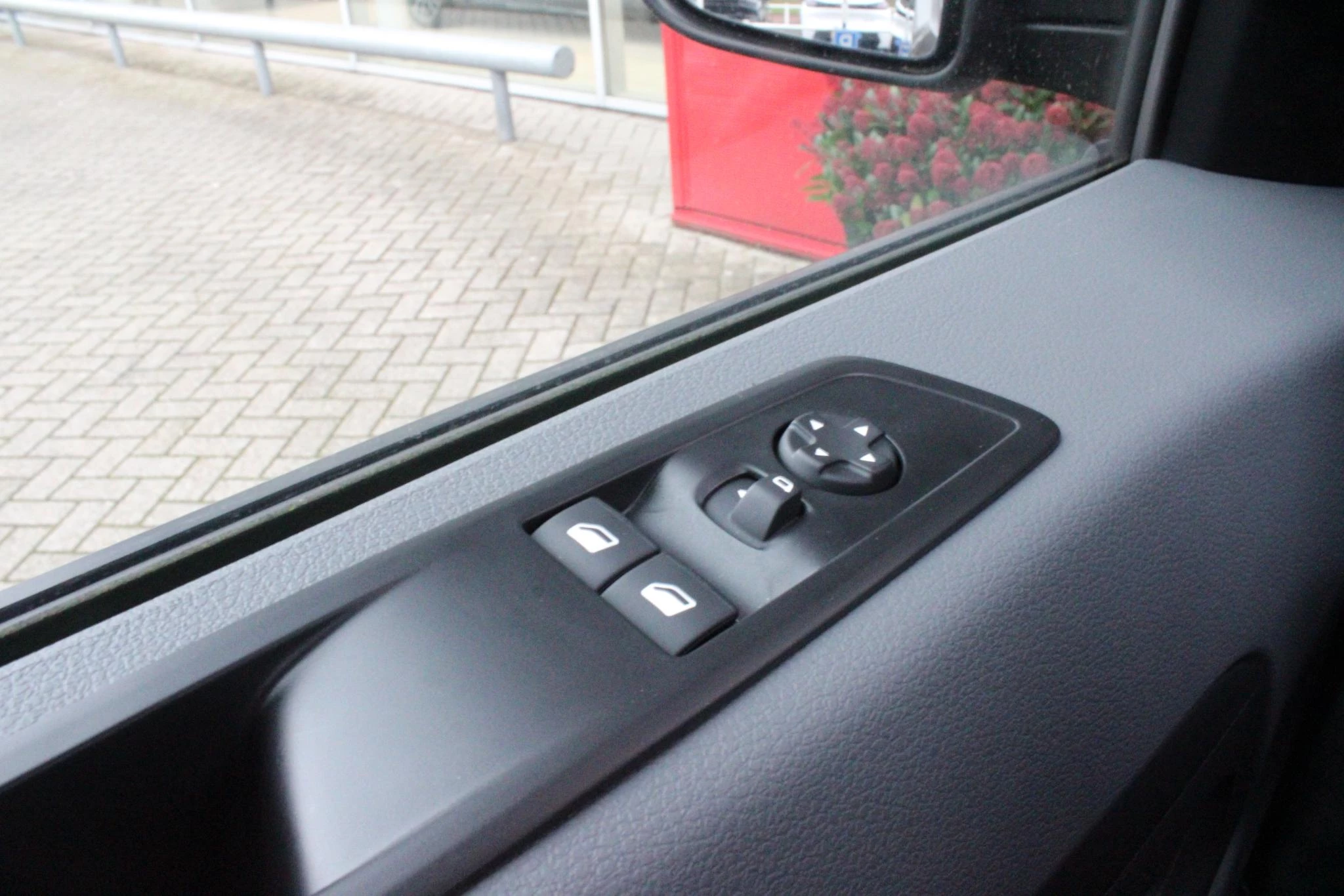 Hoofdafbeelding Peugeot e-Expert