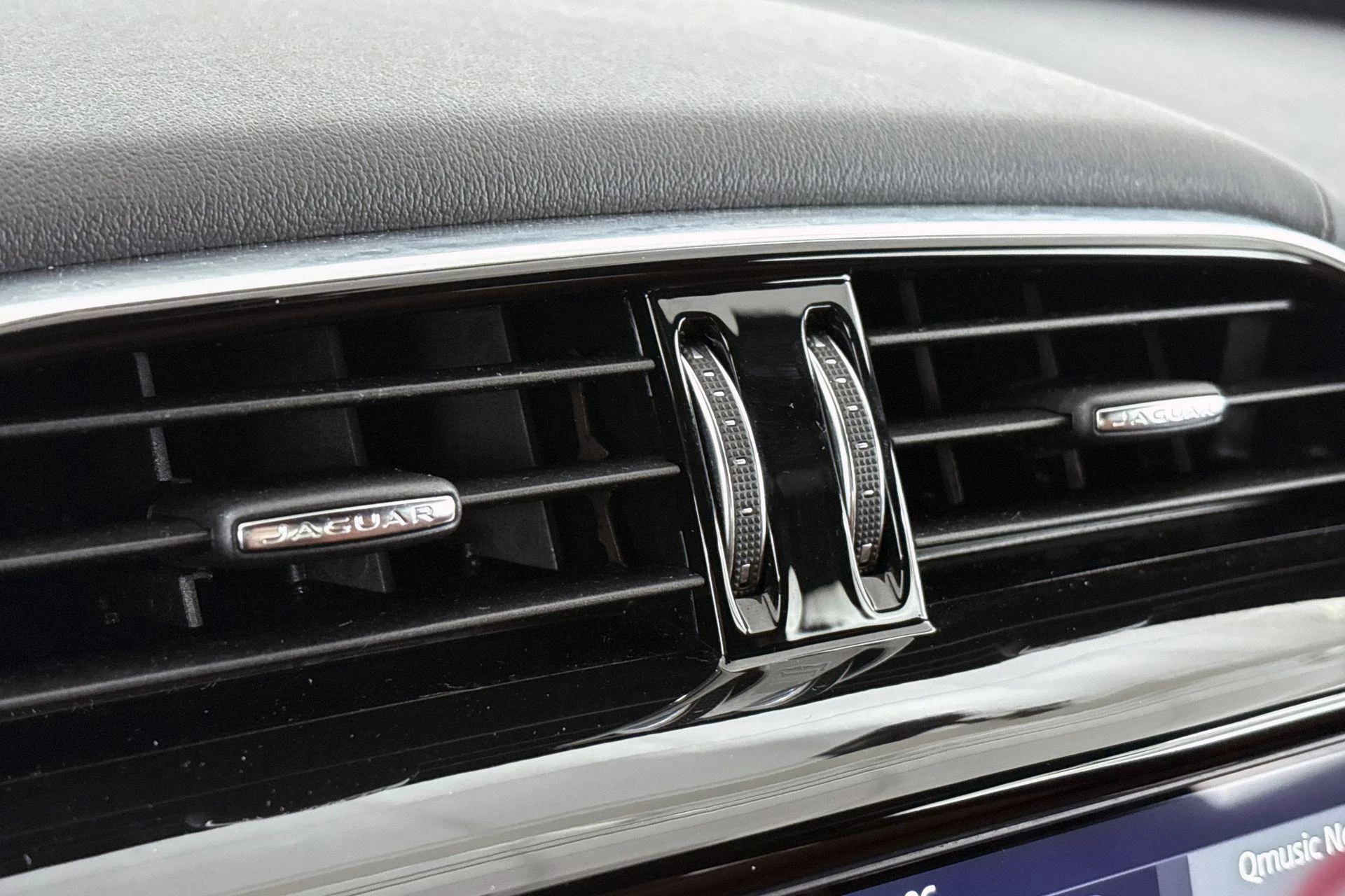 Hoofdafbeelding Jaguar XE