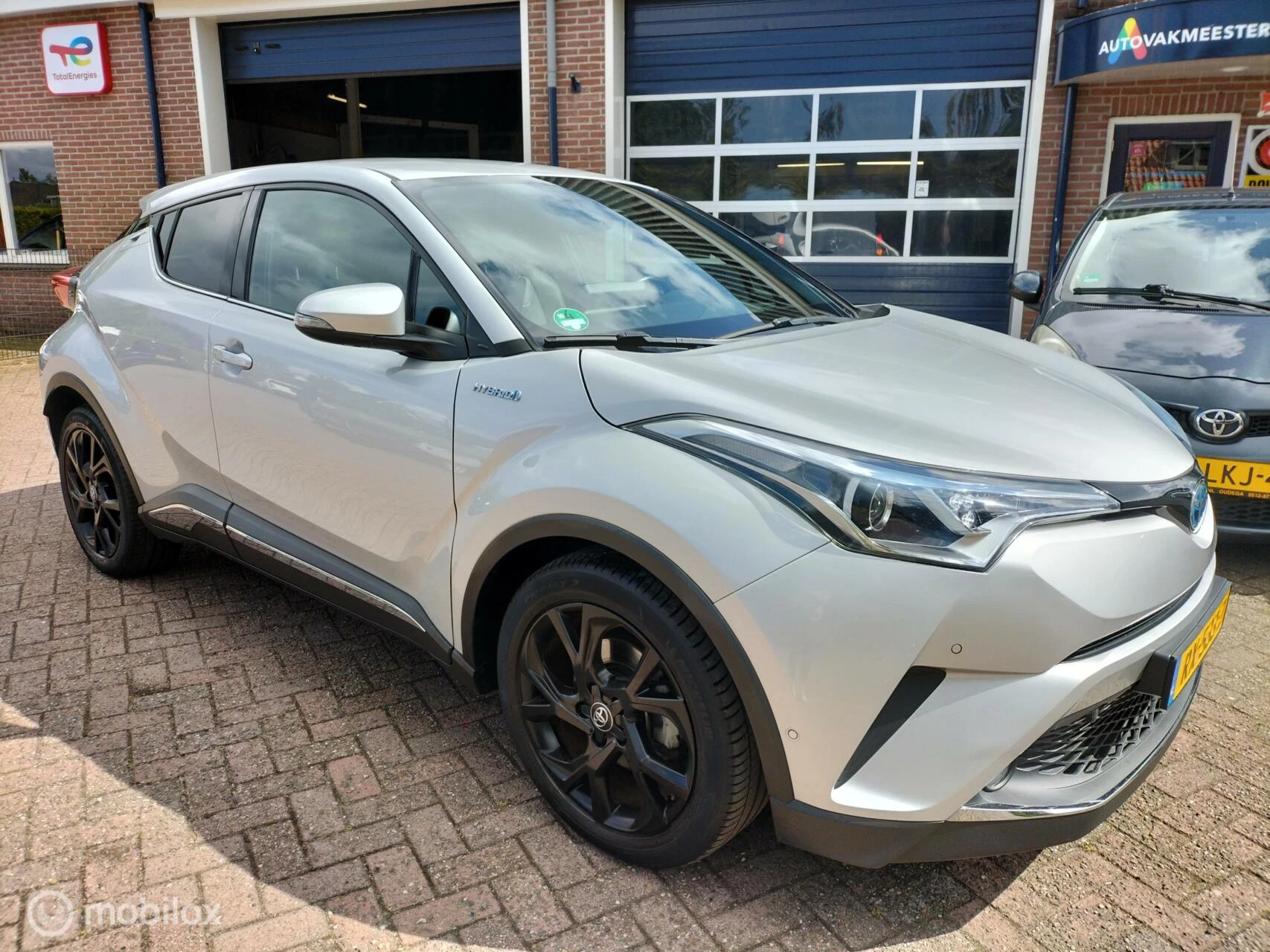 Hoofdafbeelding Toyota C-HR