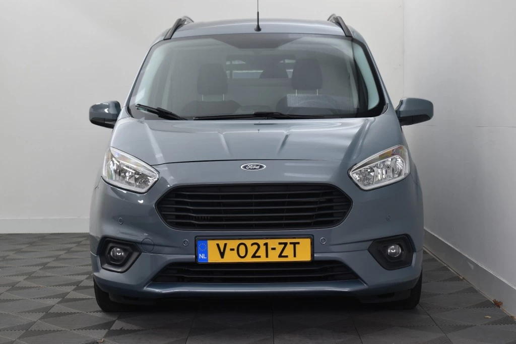Hoofdafbeelding Ford Transit Courier