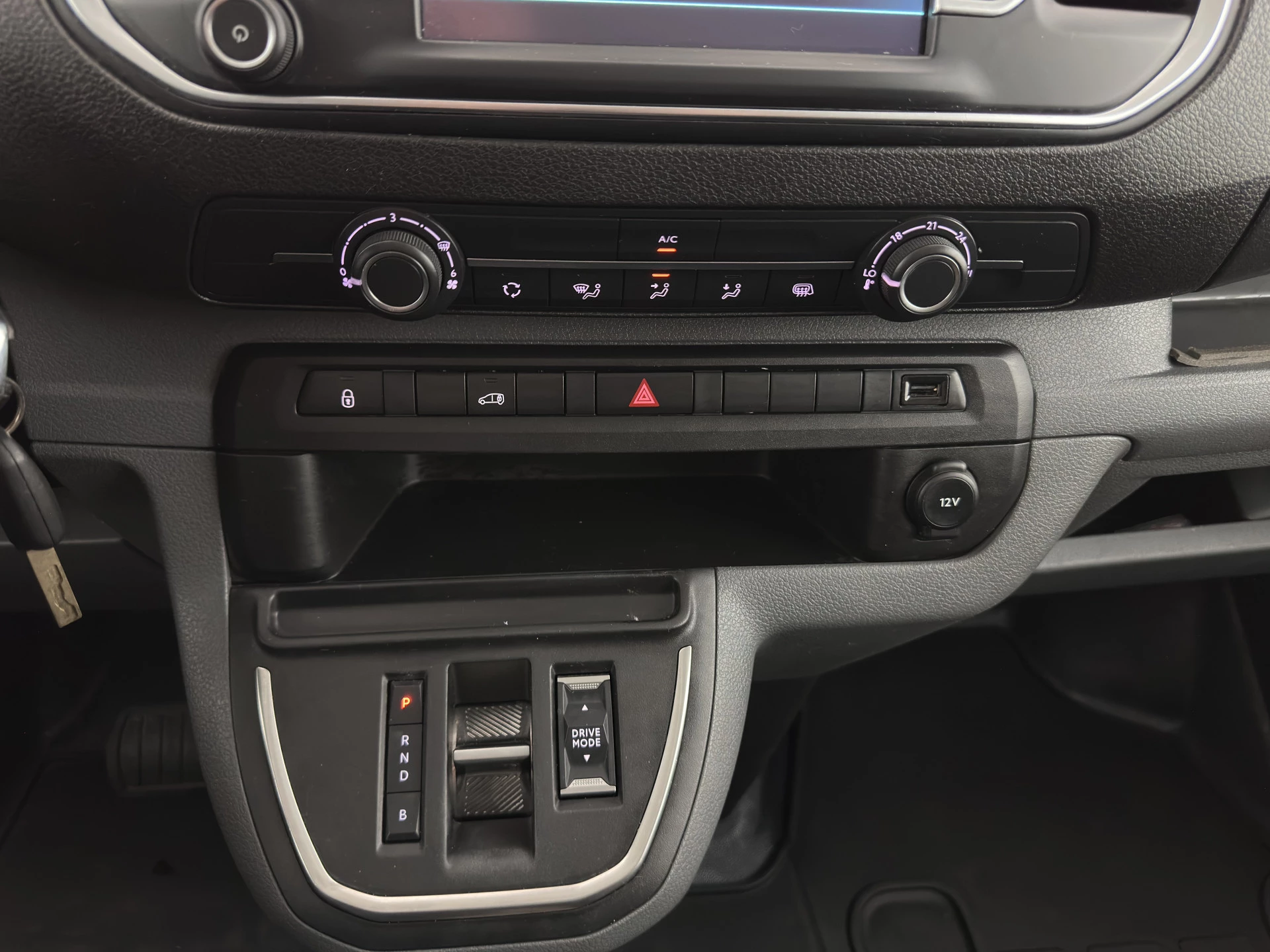 Hoofdafbeelding Peugeot e-Expert