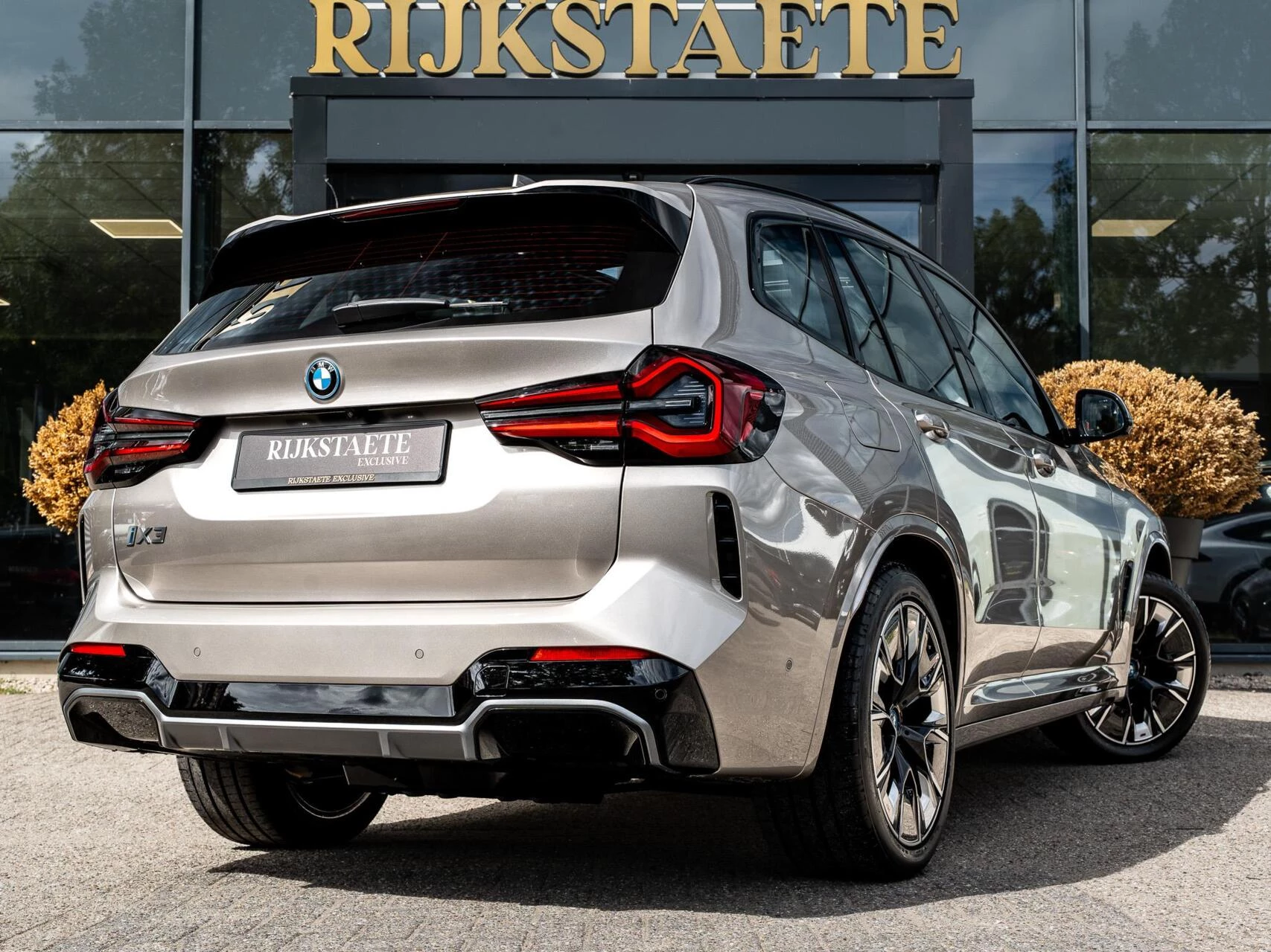 Hoofdafbeelding BMW iX3