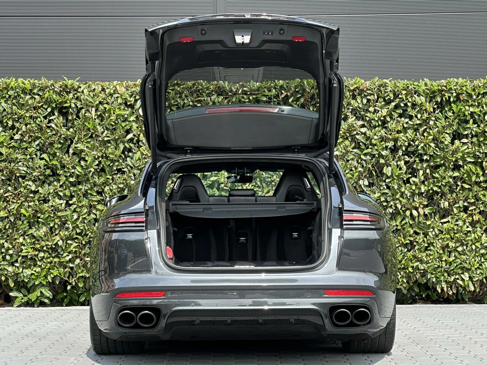 Hoofdafbeelding Porsche Panamera
