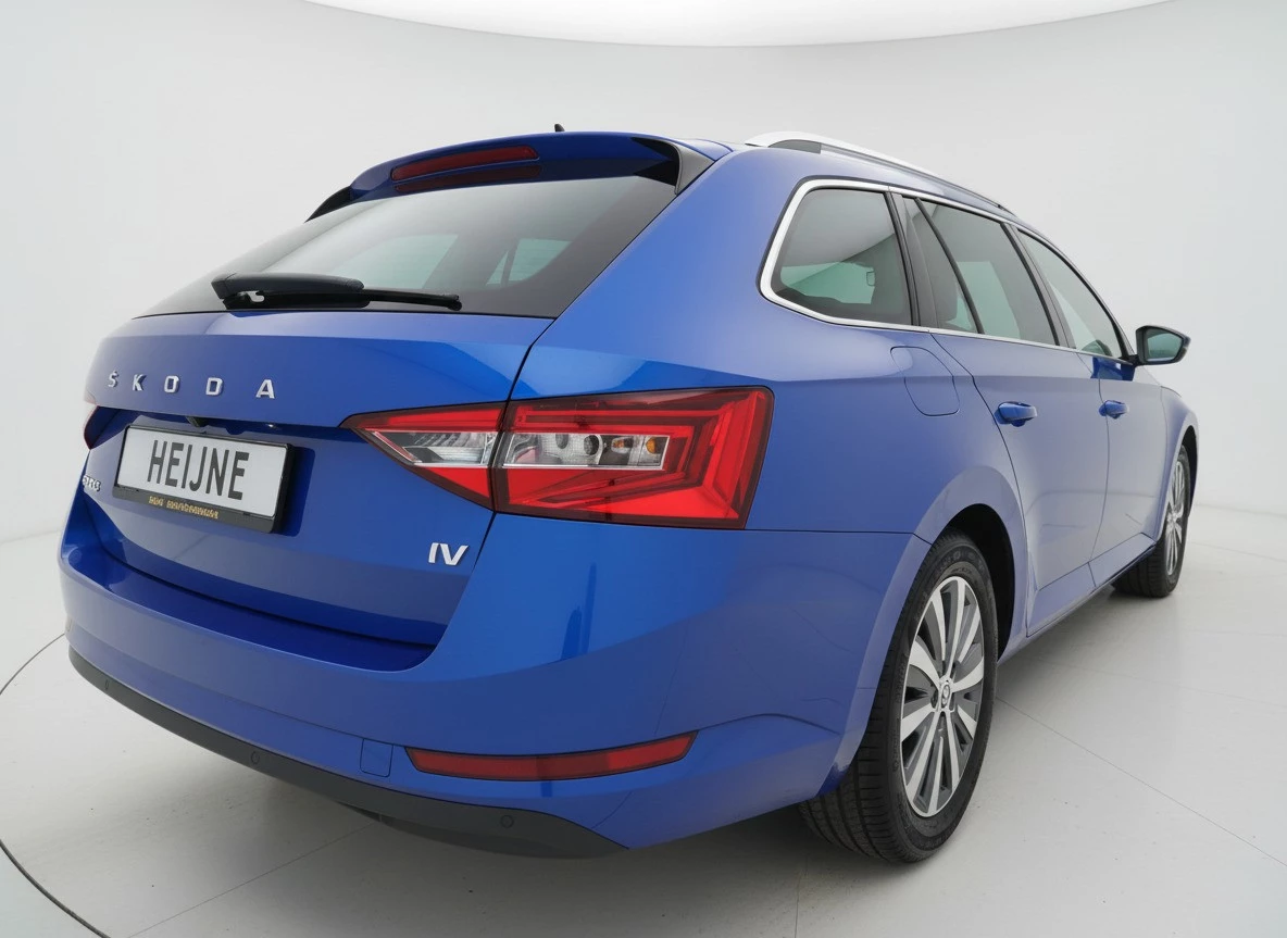 Hoofdafbeelding Škoda Superb
