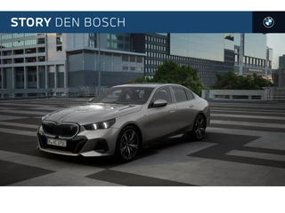BMW i5 eDrive40 M Sport / Trekhaak / Achteruitrijcamera / M Sportonderstel / Stoelverwarming / Adaptieve LED / Parking Assistant / Harman-Kardon