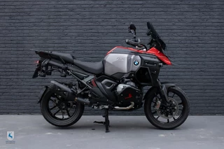 Hoofdafbeelding BMW R 1300 GS BMW R 1300 GS Adventure Racing Red Van Harten Design!
