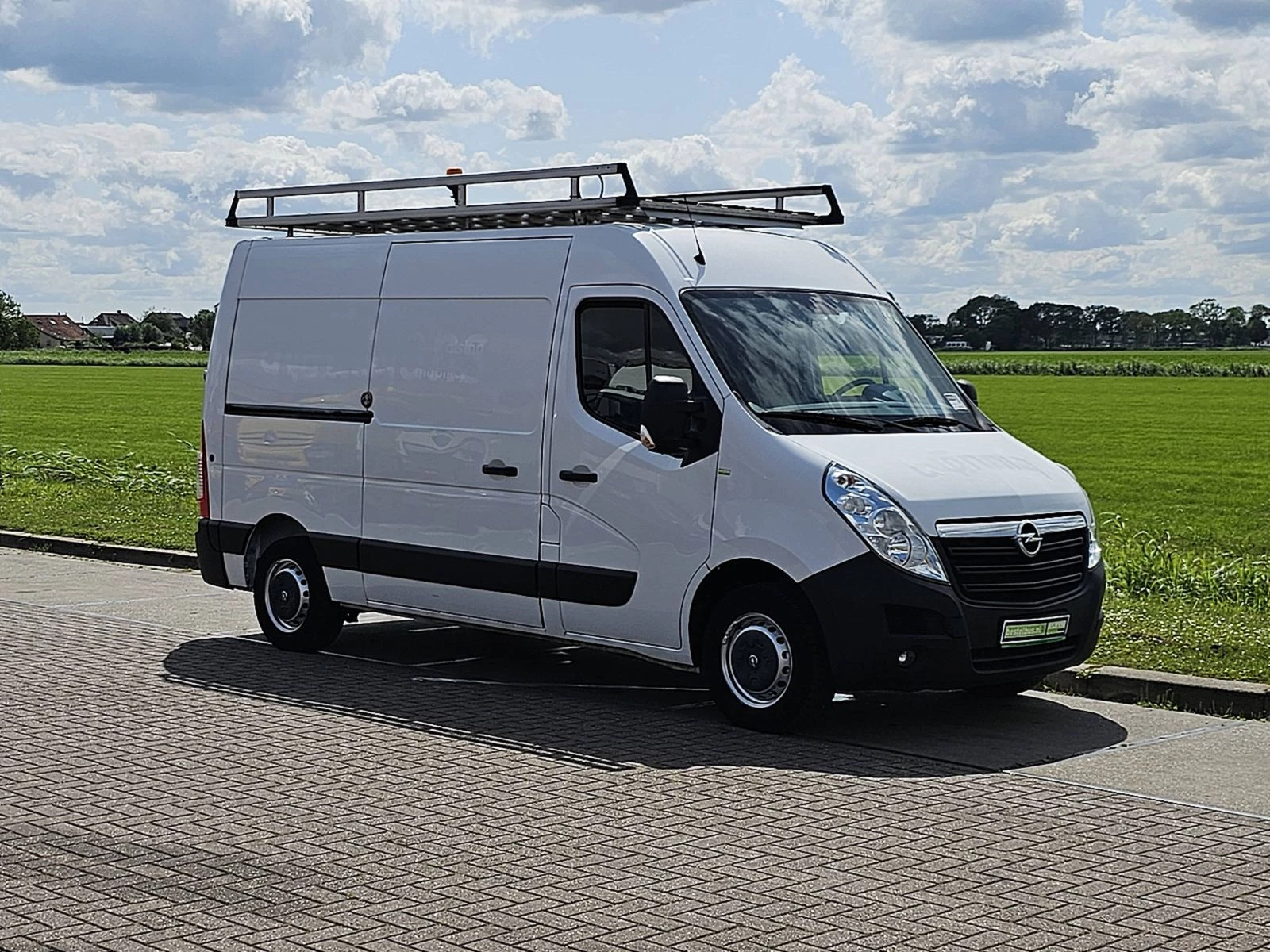 Hoofdafbeelding Opel Movano