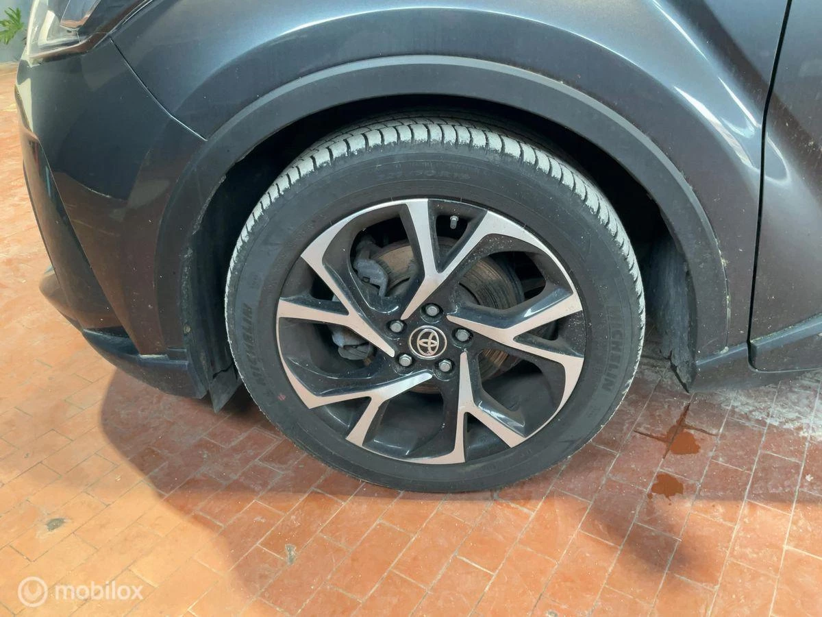 Hoofdafbeelding Toyota C-HR