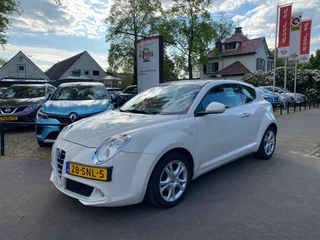 Alfa Romeo MiTo 1.4 DISTINCTIVE / AIRCO-ECC / CRUISE CTR. / BLUETOOTH / RADIO-CD / ELEK. RAMEN