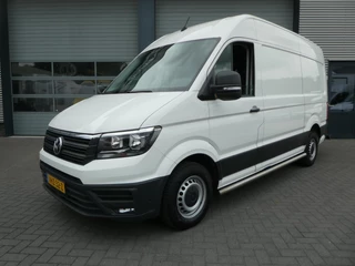 Hoofdafbeelding Volkswagen Crafter Volkswagen Crafter 35 2.0 TDI 180 pk L3H3 ( L2H2) airco, apple carplay ,camera ,trekhaak