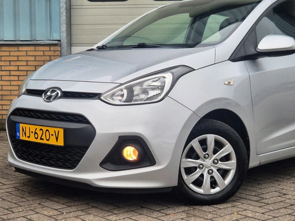 Hoofdafbeelding Hyundai i10