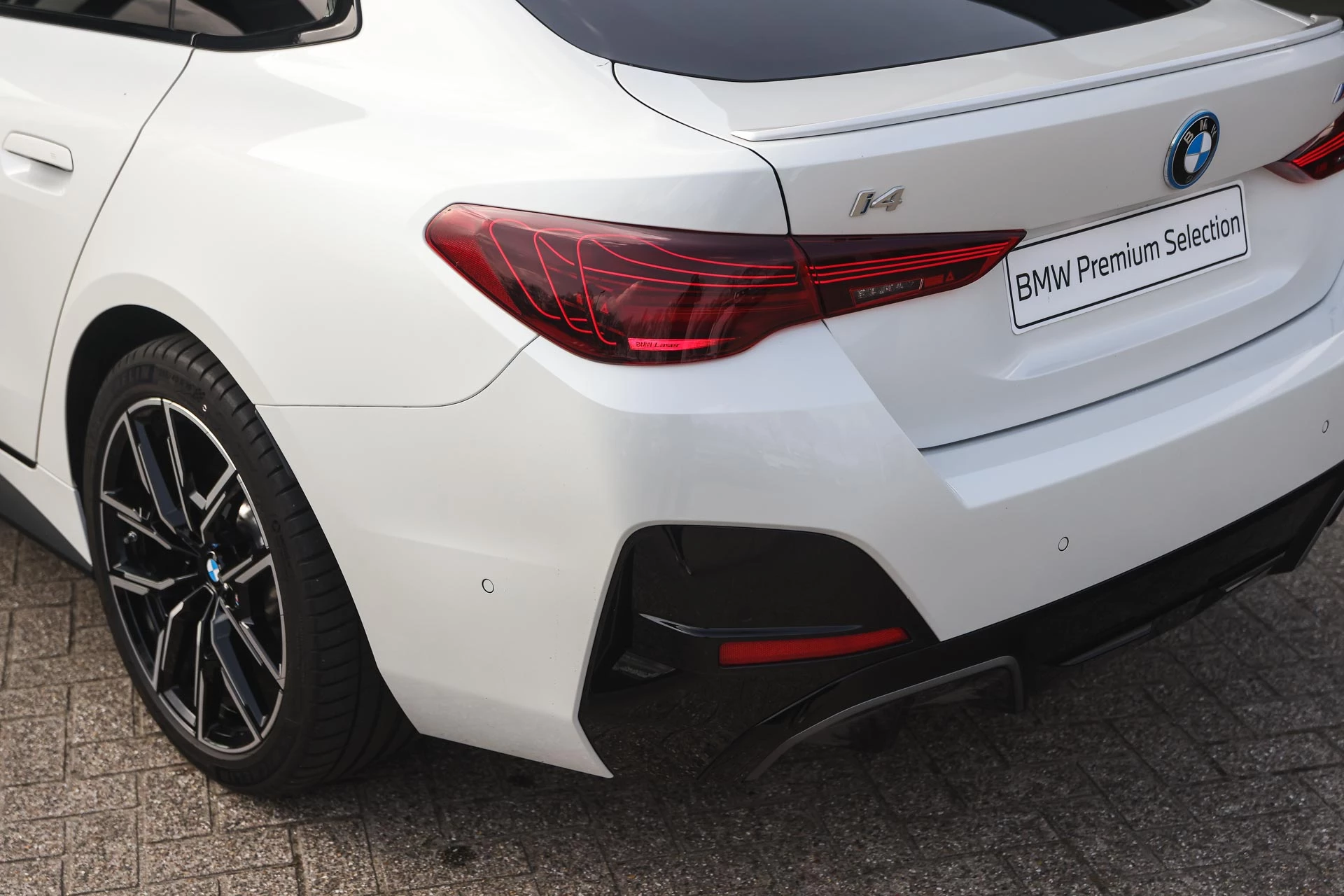 Hoofdafbeelding BMW i4