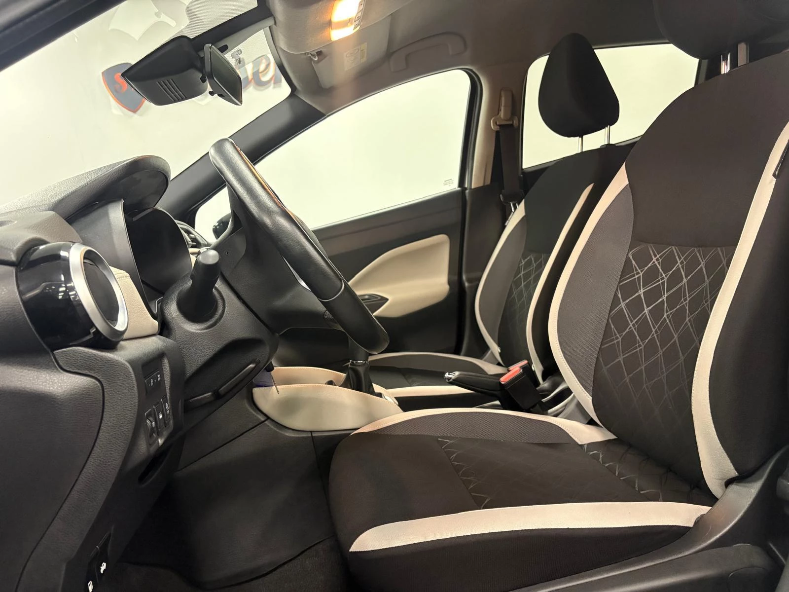 Hoofdafbeelding Nissan Micra